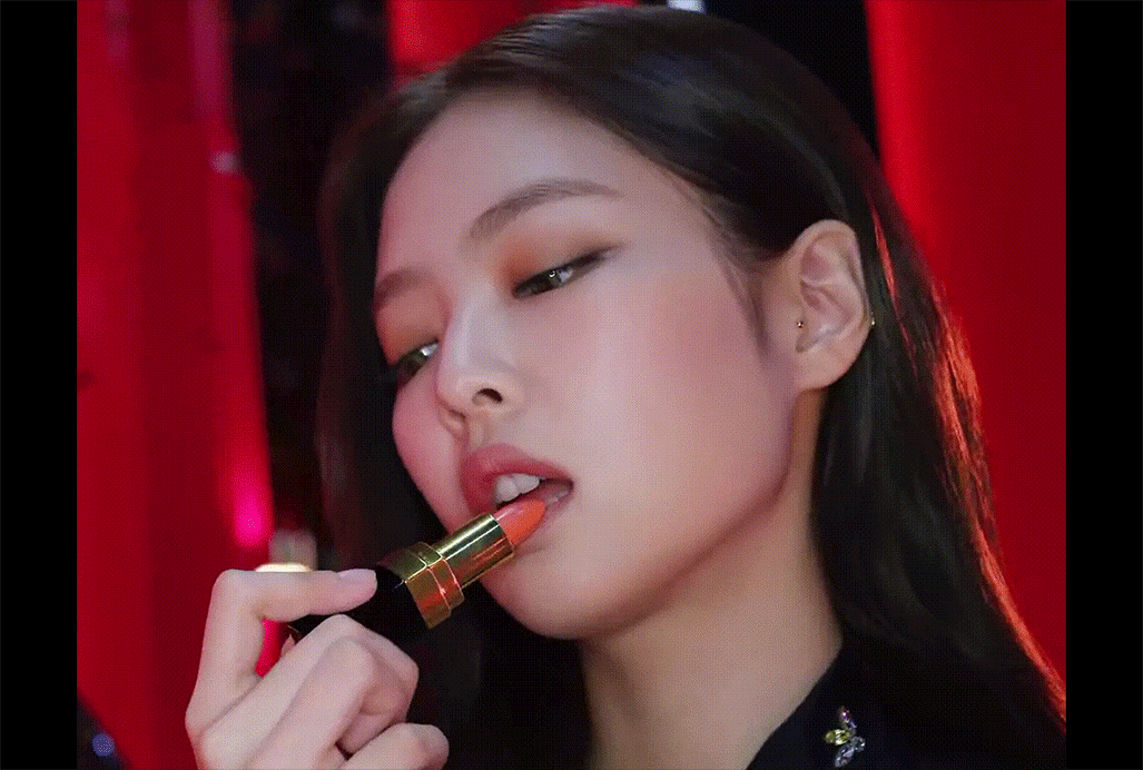 센텀투썸-제니클로즈업.gif